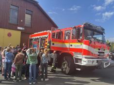 Zajímavé dopoledne s hasiči